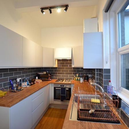 Mayflower 2 Bed Boutique Apartment - Stayseekers Salisbury Exterior photo